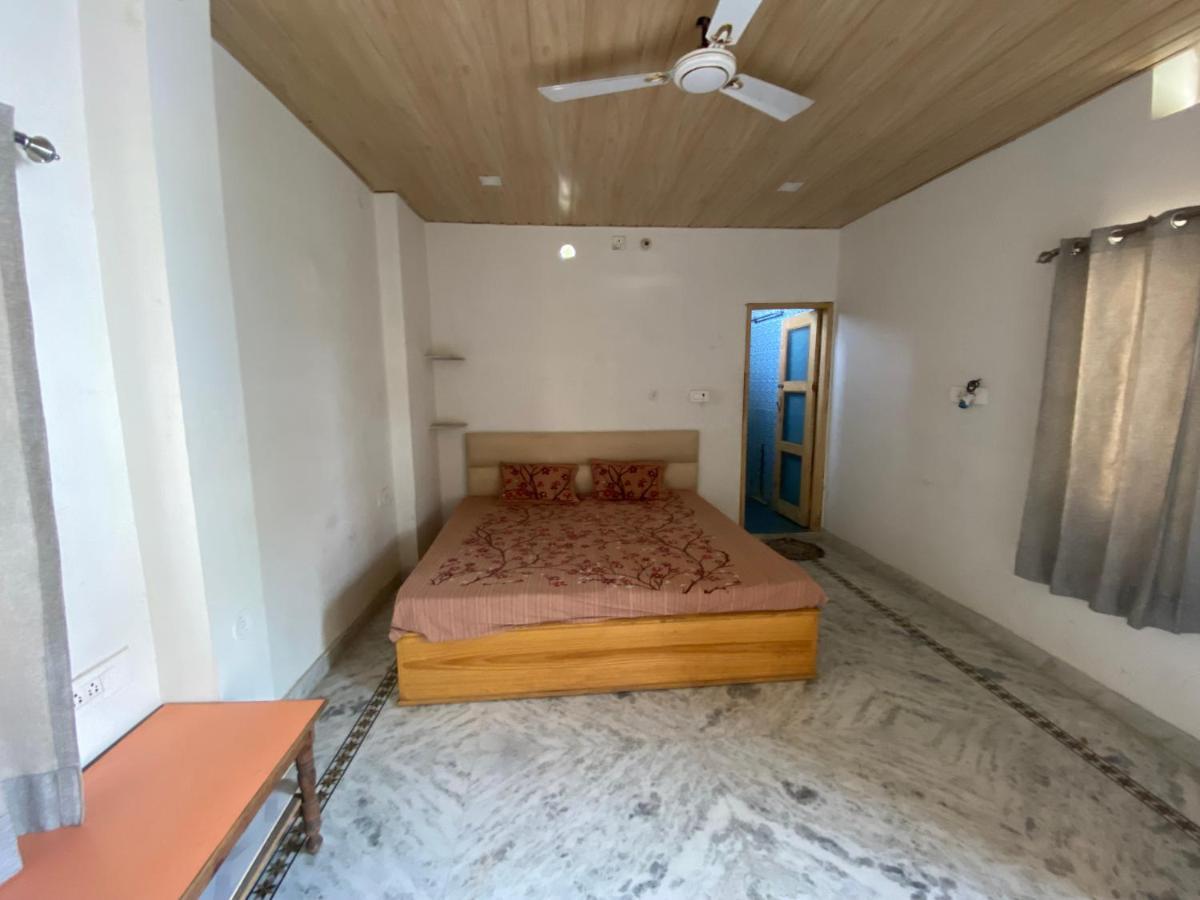 Hotel Buddha Stay พุชการ์ ภายนอก รูปภาพ